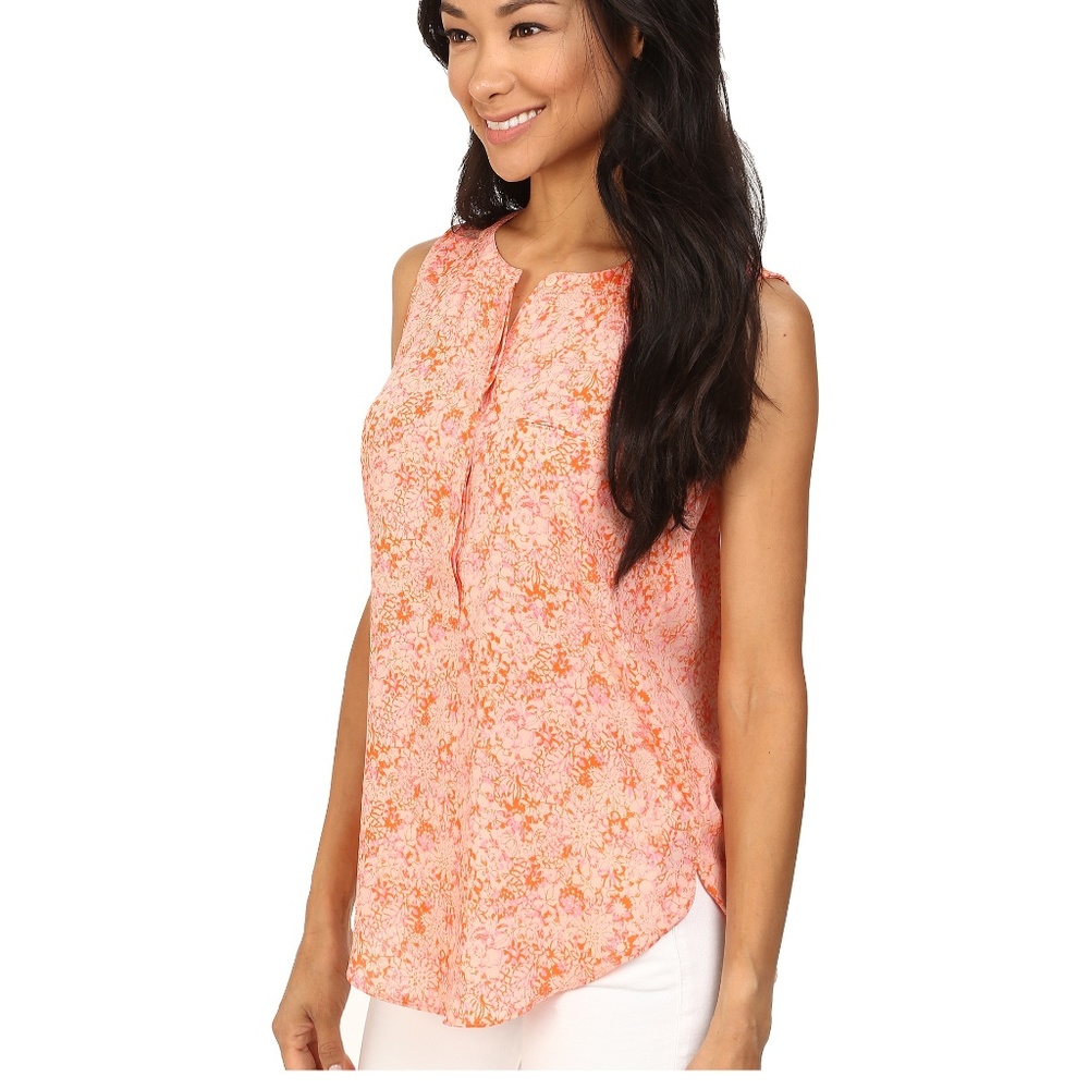 NYDJ Sleeveless Georgette Blouse Pleated Back NWT